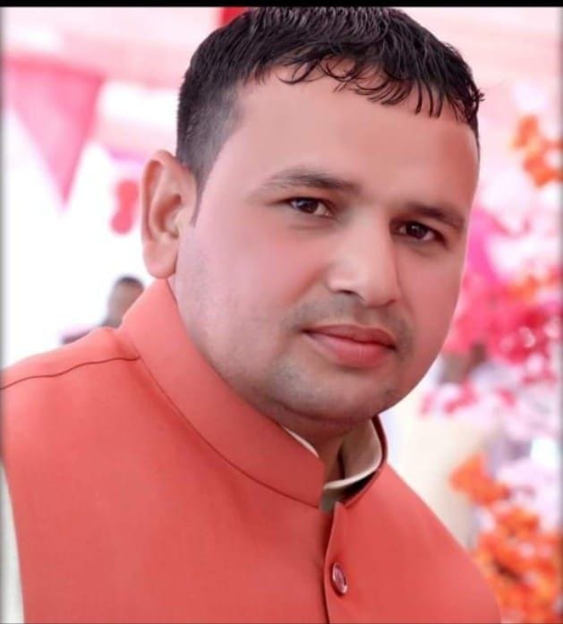 Even before Birendra Singh joined Congress, pro-BJP officials resigned.