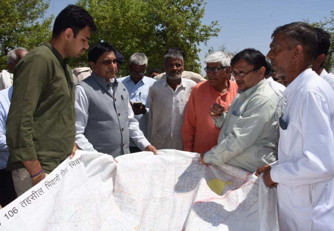 Visit to fields affected by hailstorm