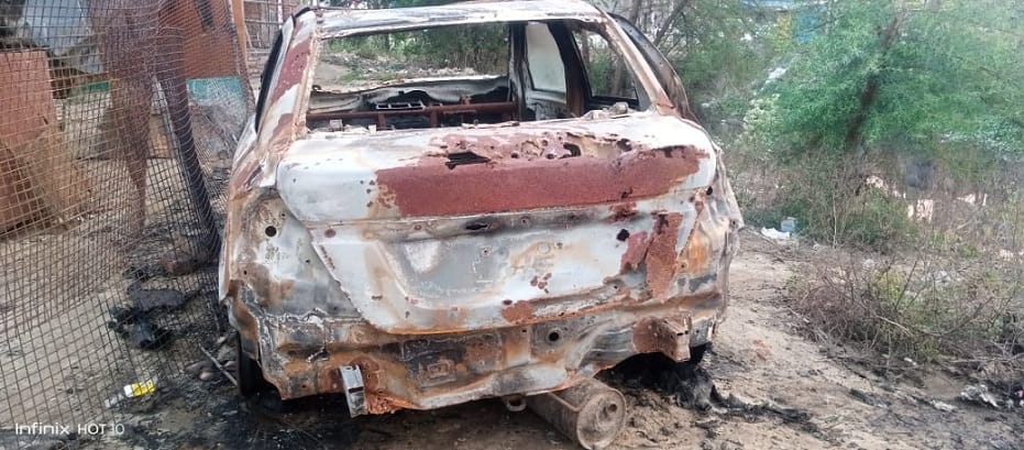 car and bike burnt