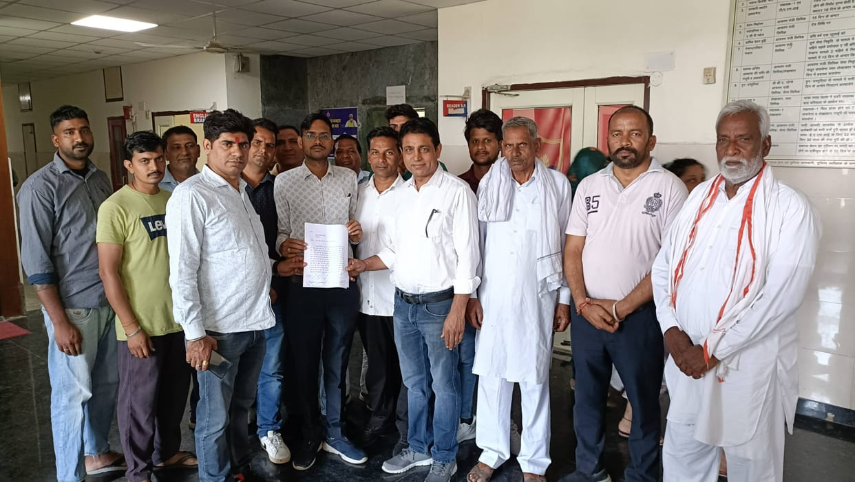 Delegation met DSP regarding increasing incidents of theft and snatching