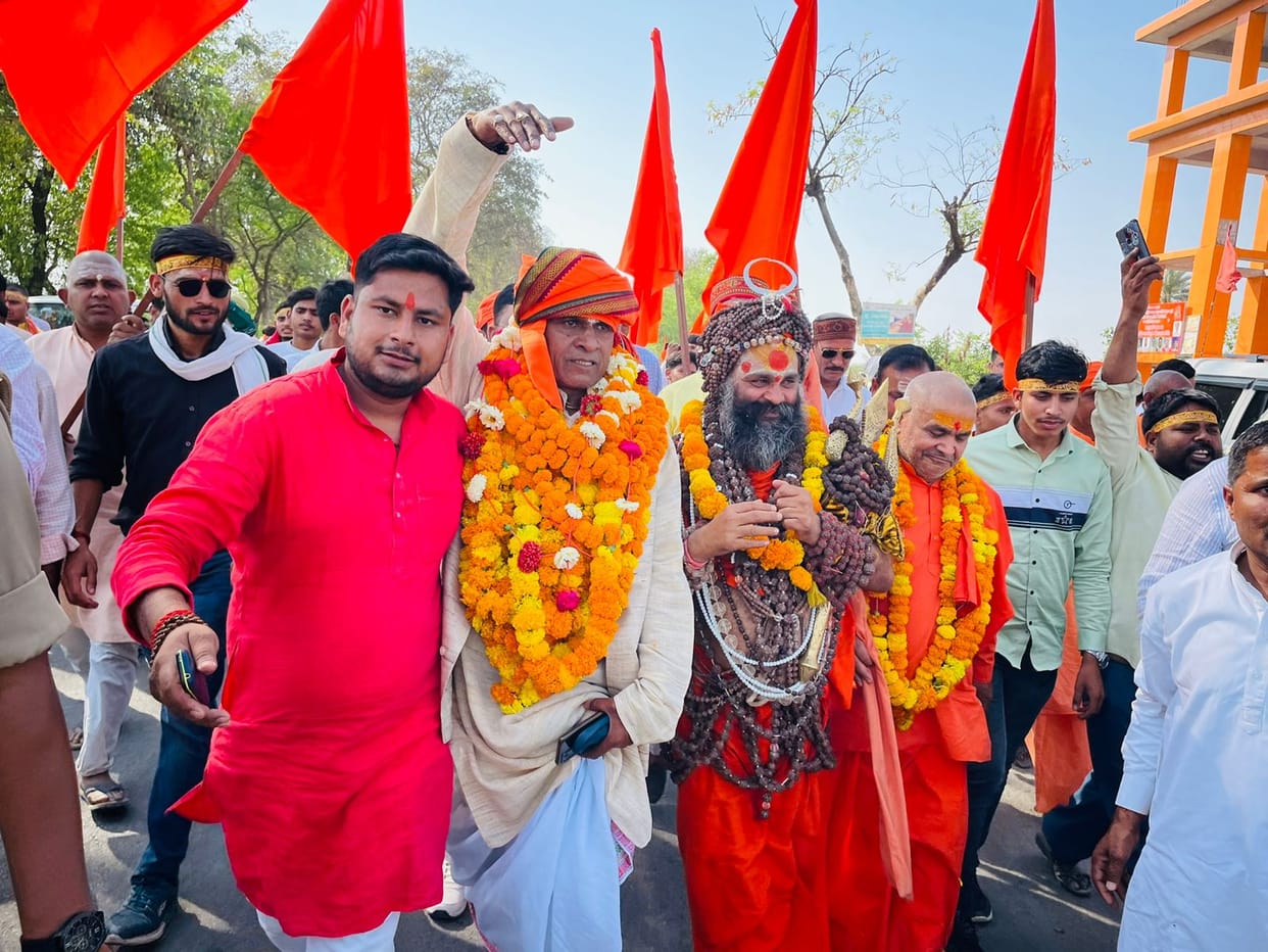 Procession taken out with nine great resolutions