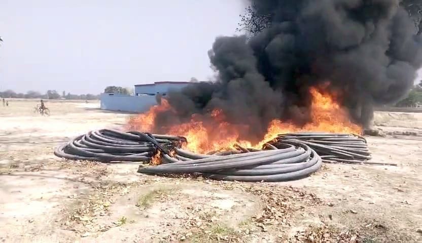 12 thousand meter pipe caught fire, loss of Rs 15 lakh