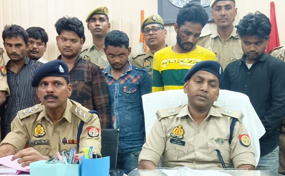 Eight arrested including leader of inter-district gang stealing cattle