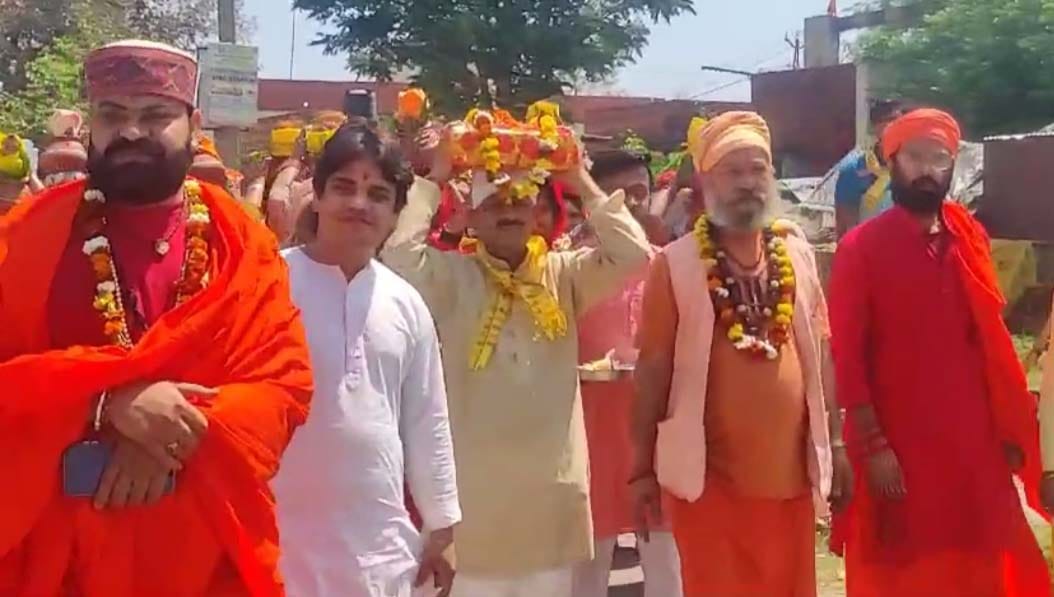 Kalash Yatra taken out in Dera Baba Ambwala