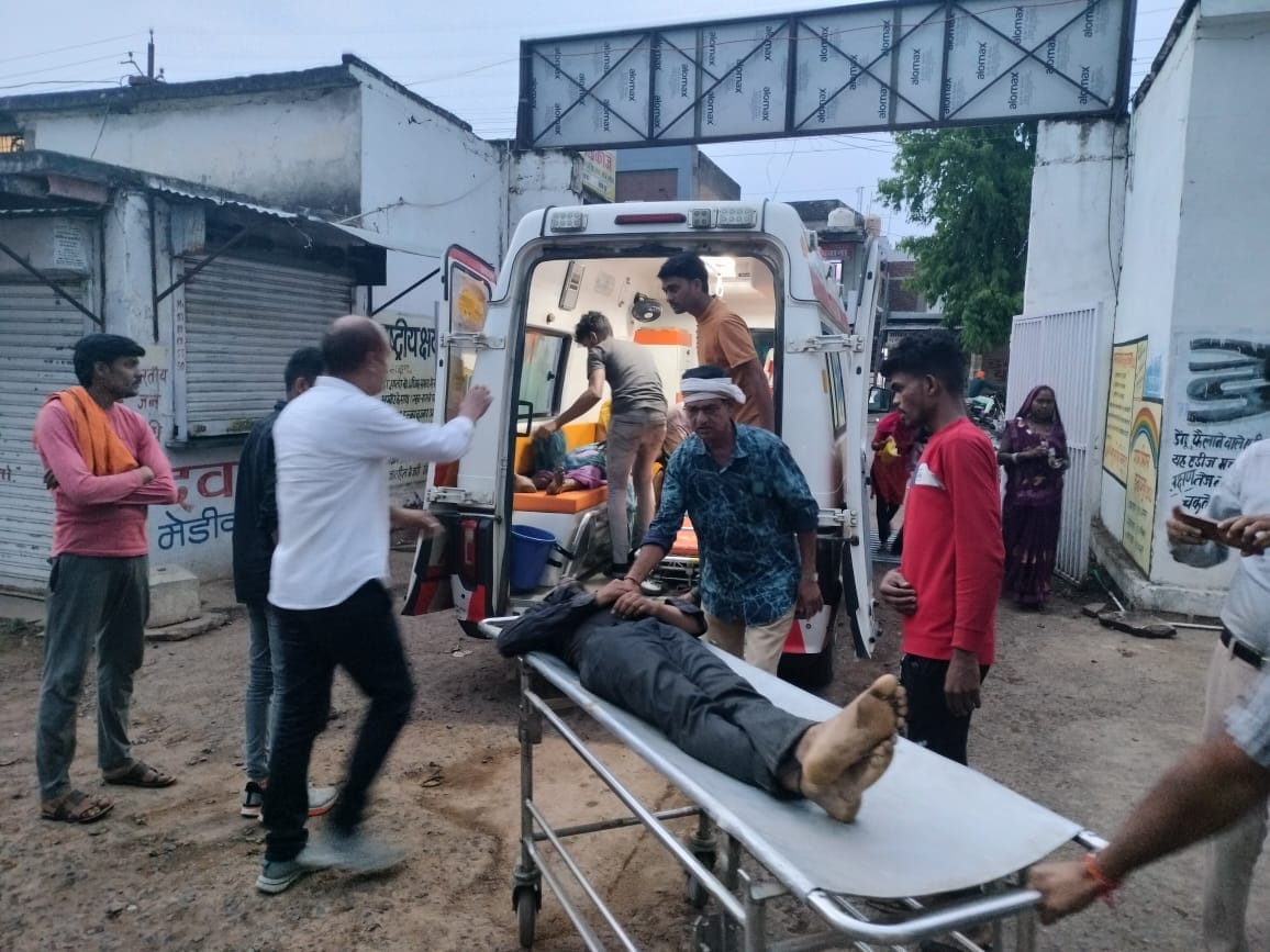 Lightning fell on three people of the same family in Damoh, one youth died, two women injured