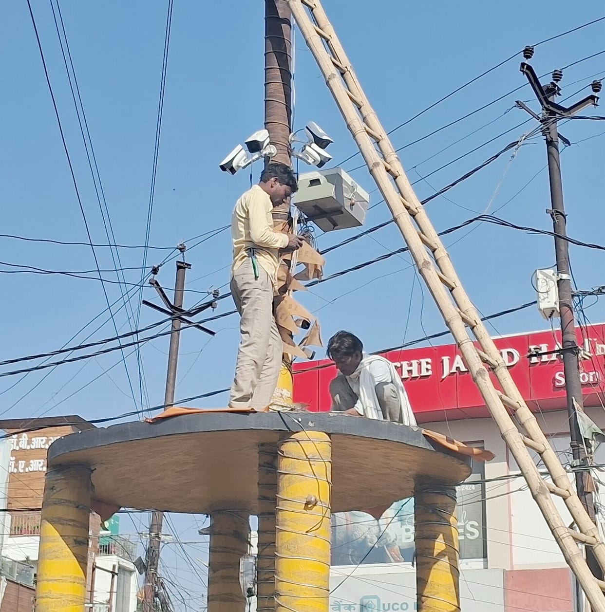 CCTV cameras installed to monitor traffic