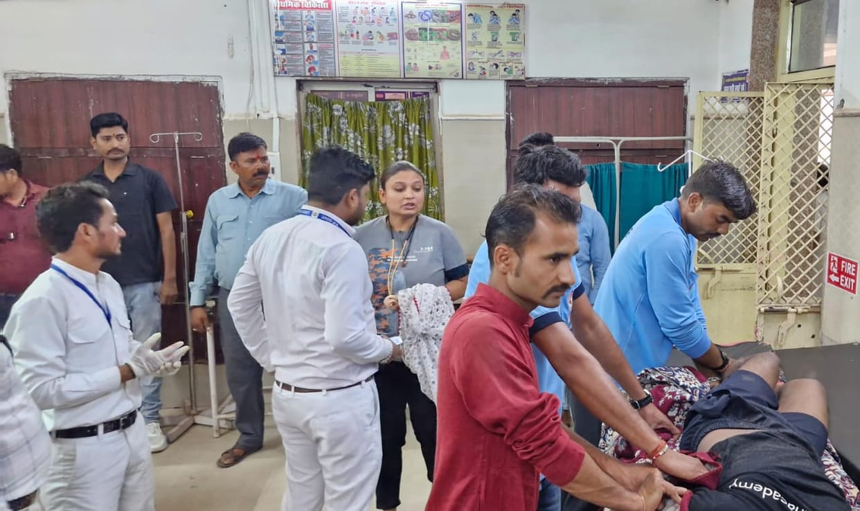 Coaching center operator in Damoh got electrocuted by high tension line