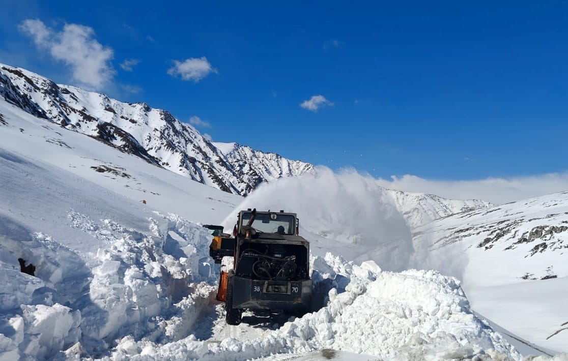 Tourists reached Gulaba, number remained less on the first day