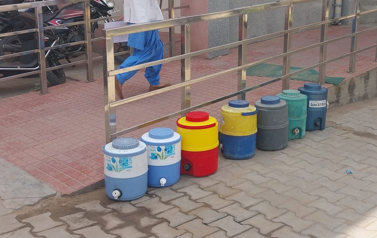 More than five lakh people will have to face water crisis in scorching heat of May-June in Agra