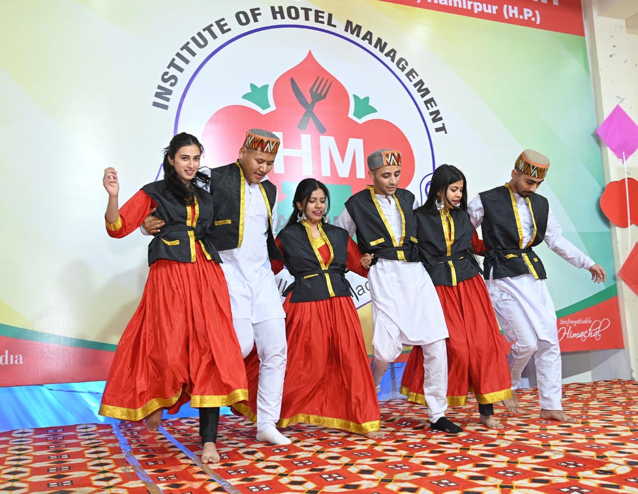Annual function celebrated in IHM Hamirpur, Puneet Thakur became the best student