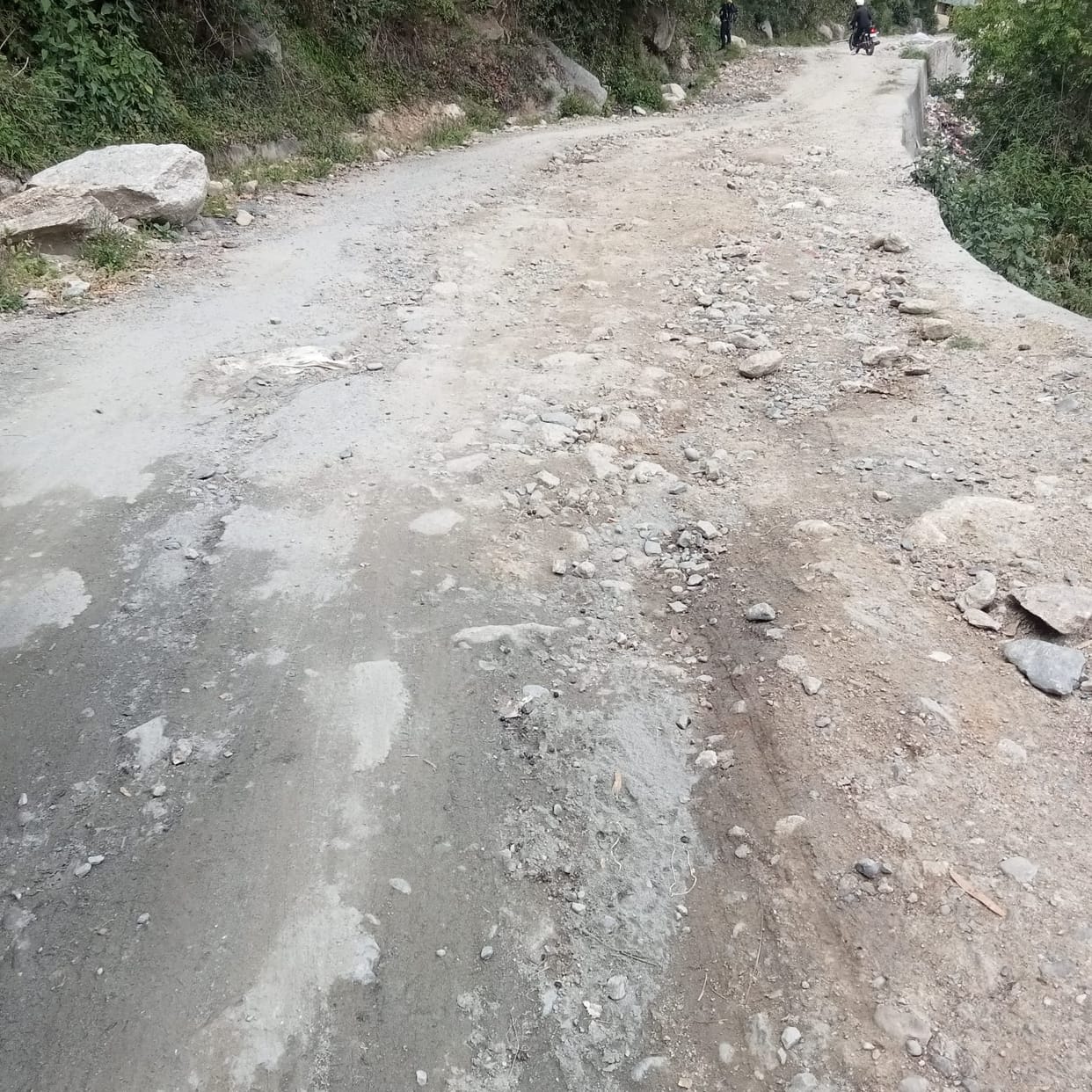 Condition of Obadi Sarodi road, people are facing problems