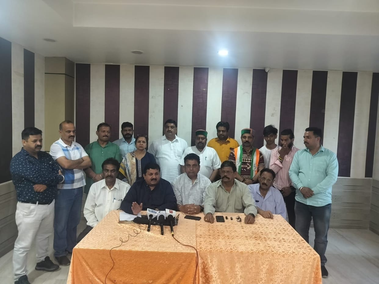 Industry Minister Harshvardhan Chauhan will collect feedback from booth level officials.