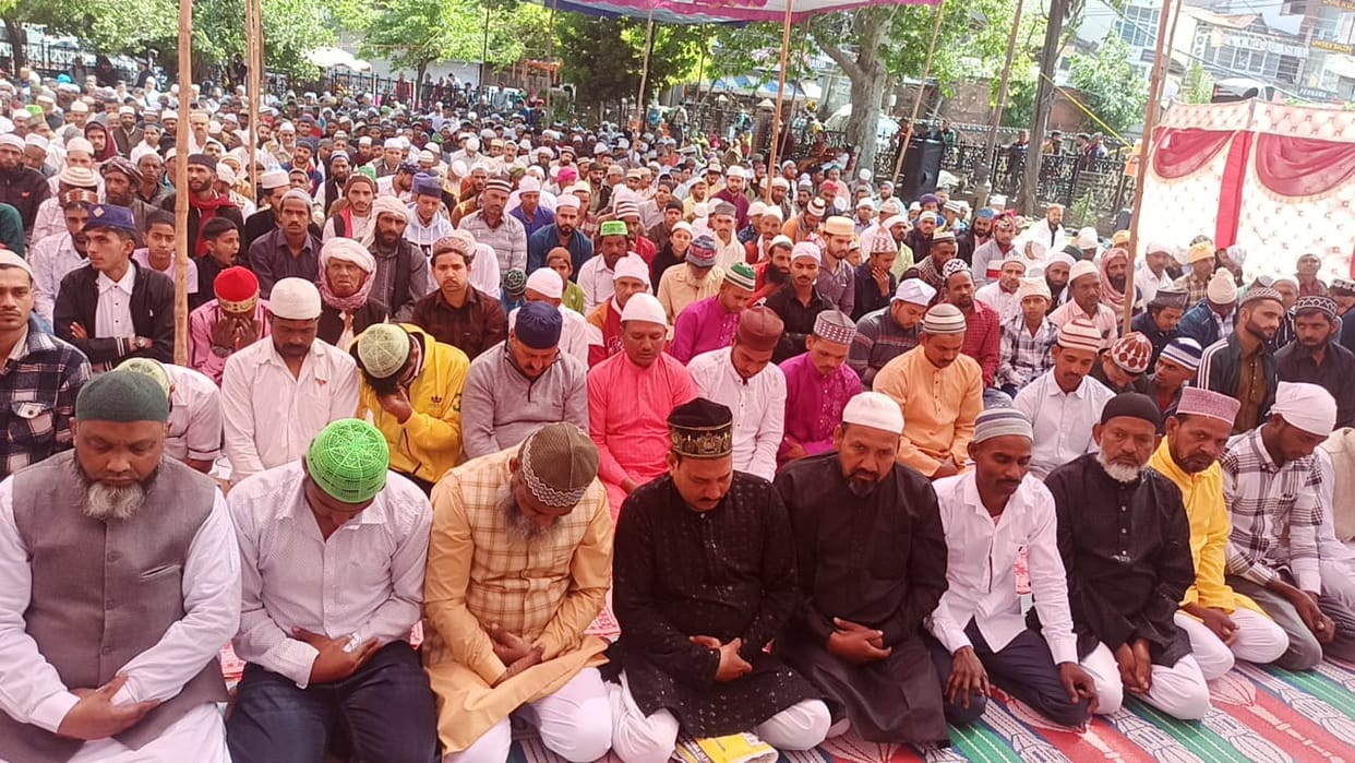 Offered namaz and prayed for peace and tranquility