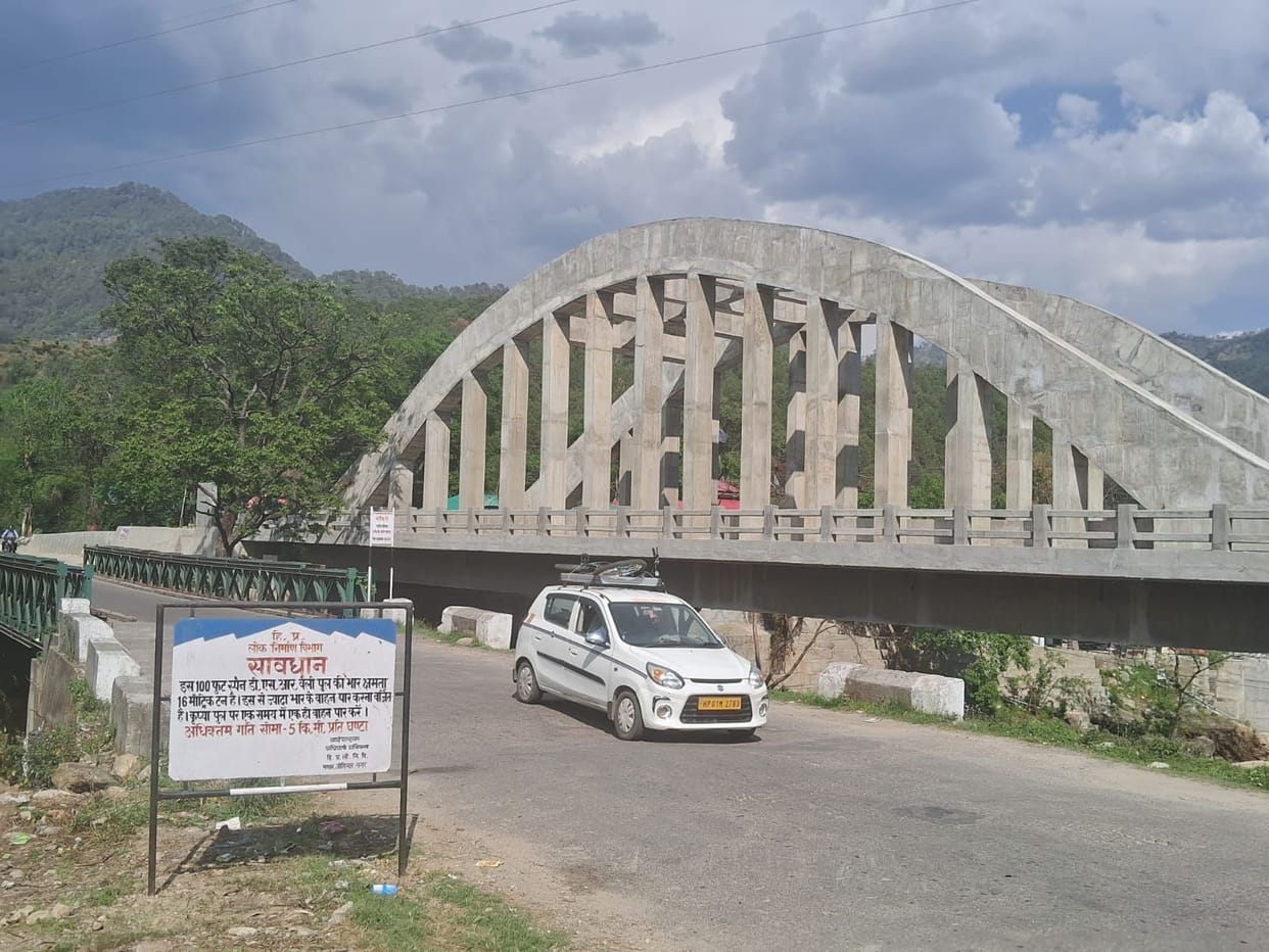 Double lane bridge ready in Machhayyal, vehicles can run after two months
