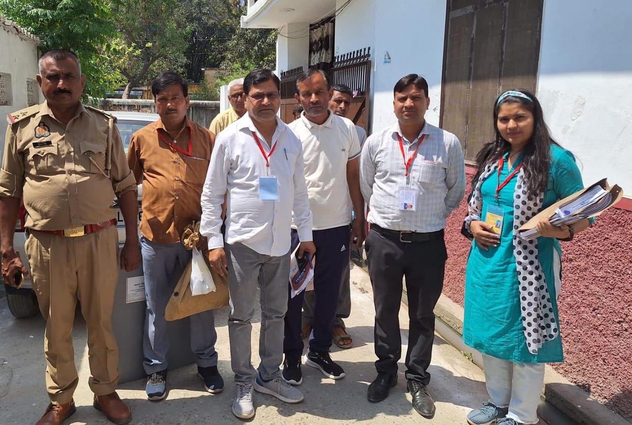 Polling parties reached door to door, 359 elderly and disabled people voted