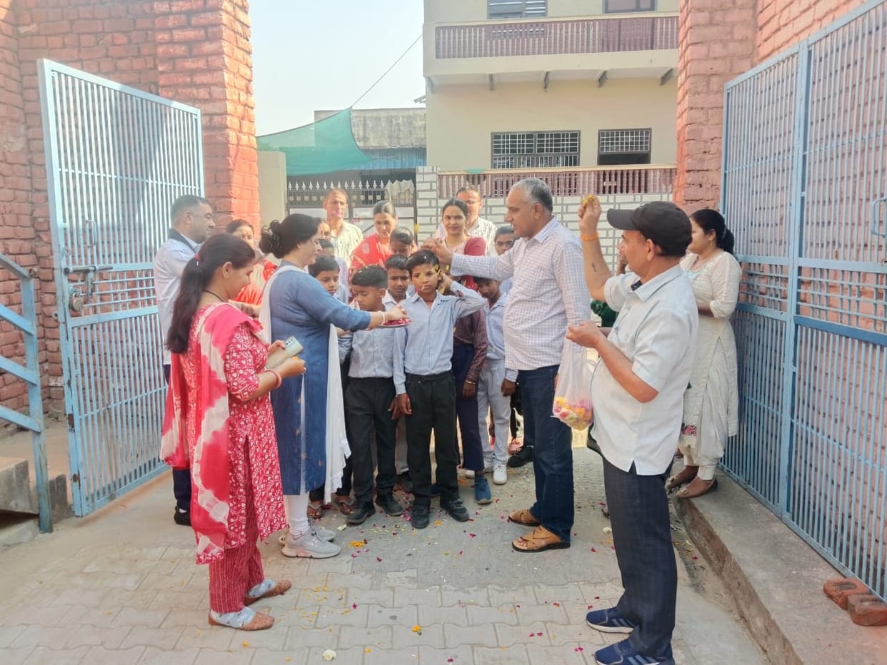 Guruji is knocking from door to door for enrollment of children.