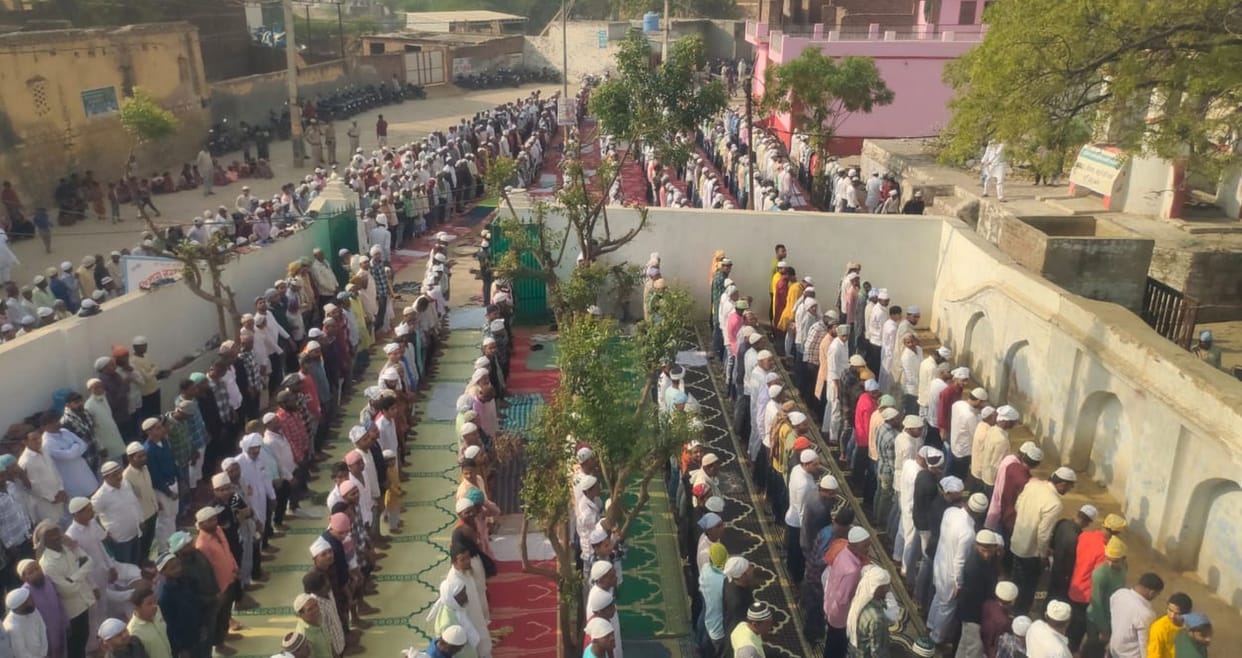 2500 people offered namaz in the mosque in the district