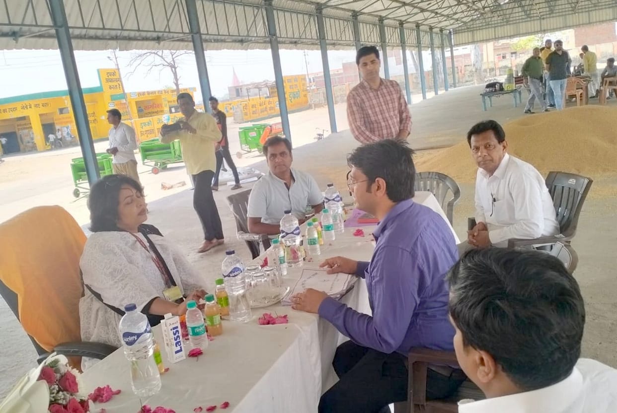 Joint Secretary visited wheat purchasing centers, warned employees