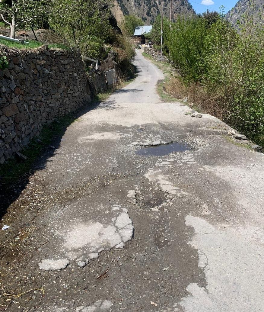 Road tarring uprooted before completion of work