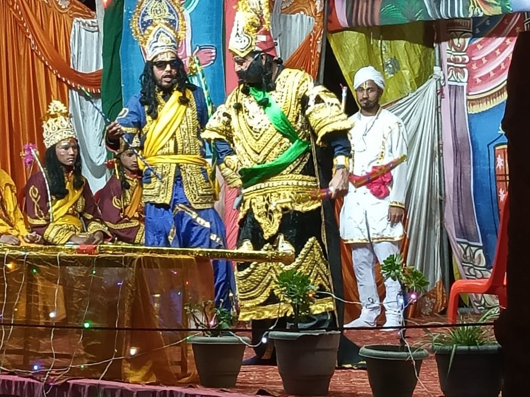 Ram broke Shiva's bow in Dinapani