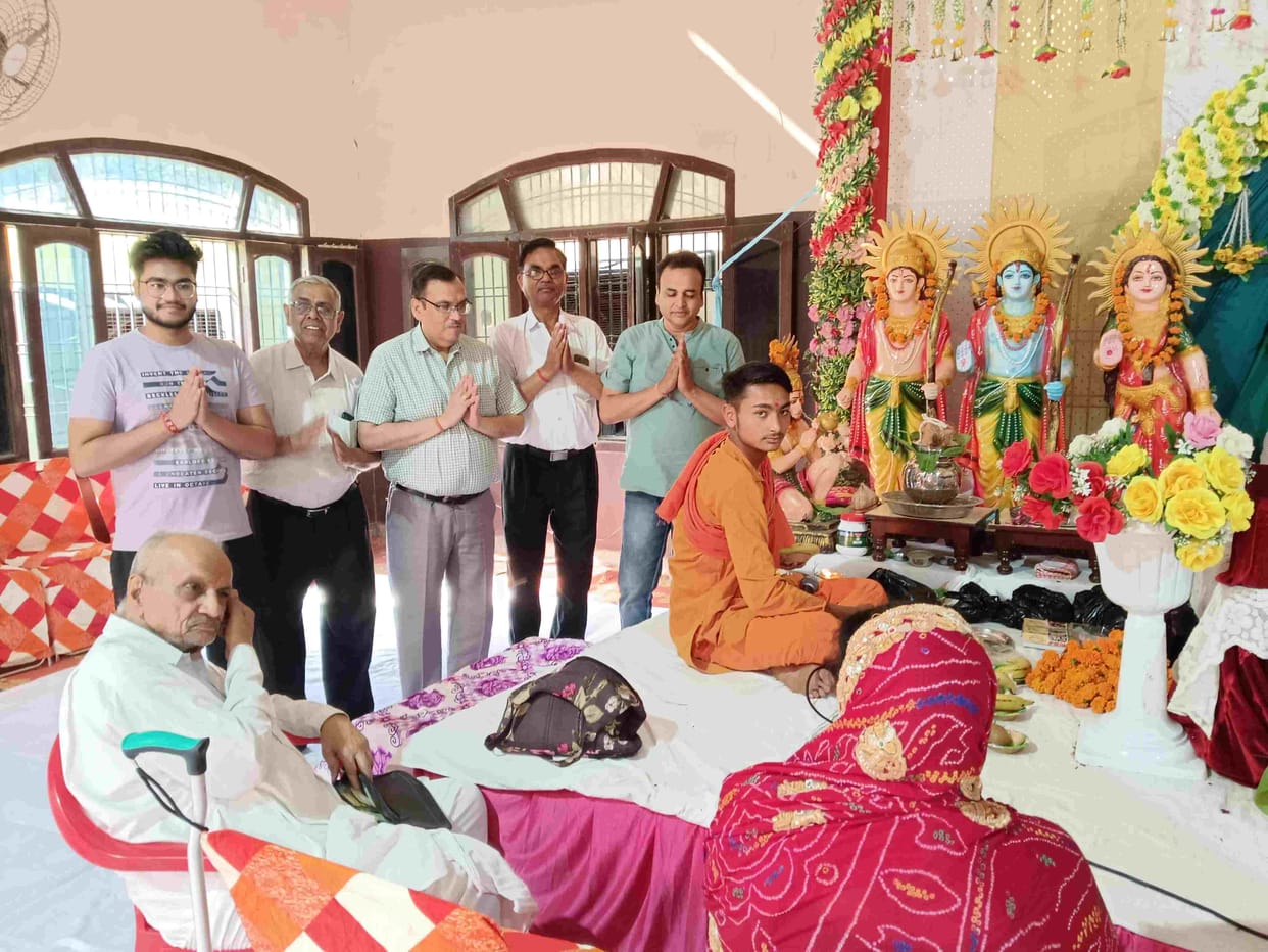 Description of Shiva character and destruction of Daksh Yagya happened on the second day of Shri Ram Katha.