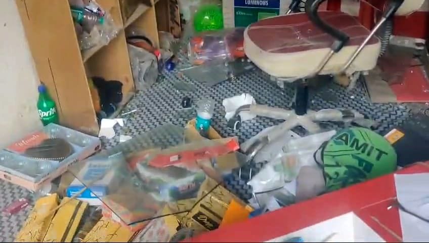 Photo studio vandalized, young man beaten and looted of Rs 1.30 lakh