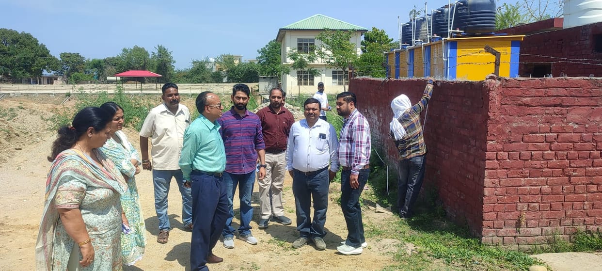 Chhetran School's boundary wall declared unsafe, danger of accident