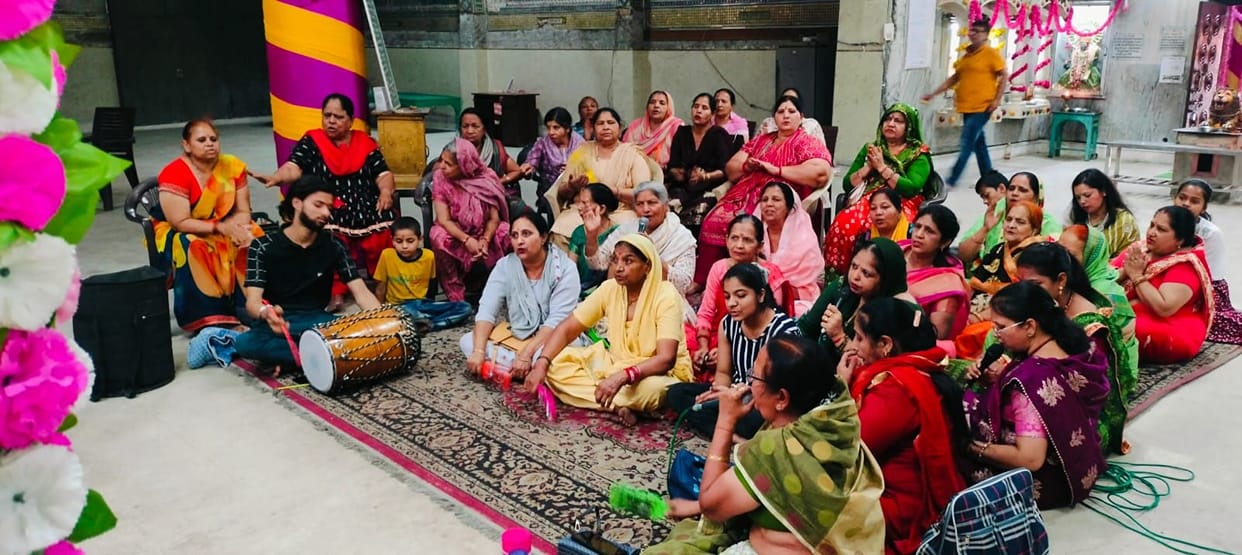 Chaitra Navratri: Joy remained among the devotees, Goddess Kushmanda was worshiped with rituals