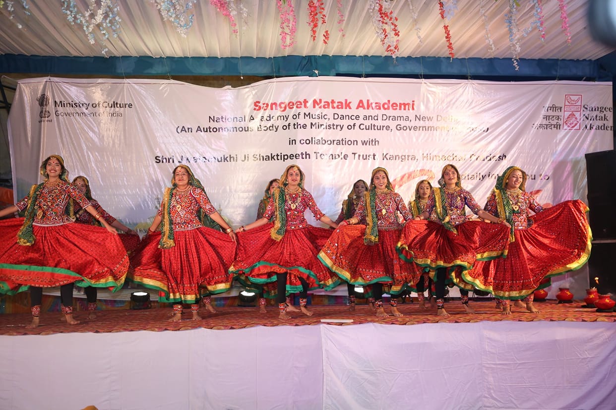 Unique union of power, music and dance seen in the volcano on Chaitra Navratri