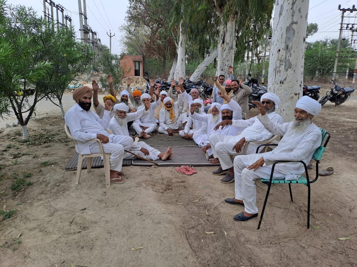 Protest continues for the second day regarding direct lighting of Mandi feeder
