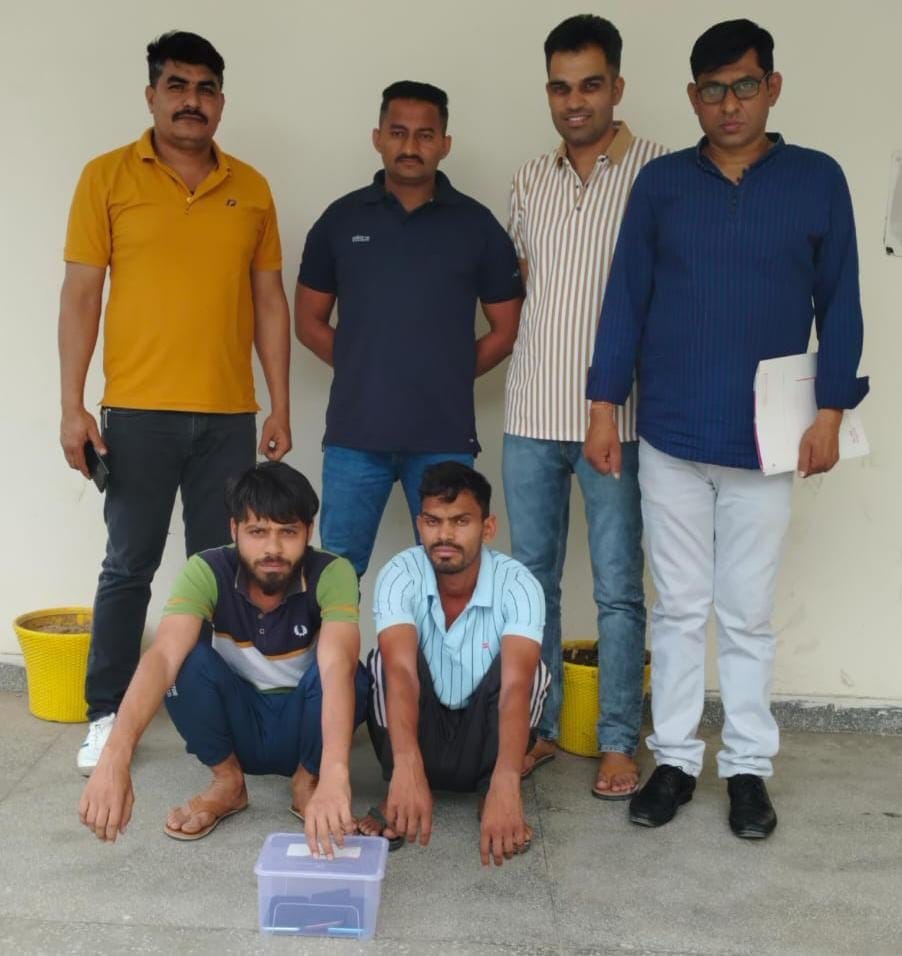 Gang that cheated foreigners by creating fake IDs on website busted, two arrested