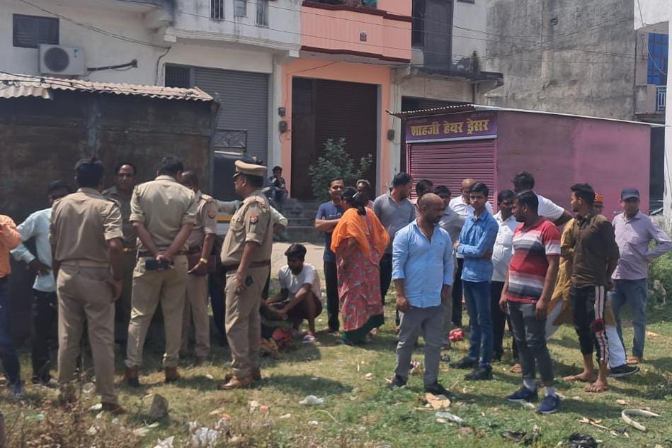 Body of girl student missing after threats on mobile phone found in pond