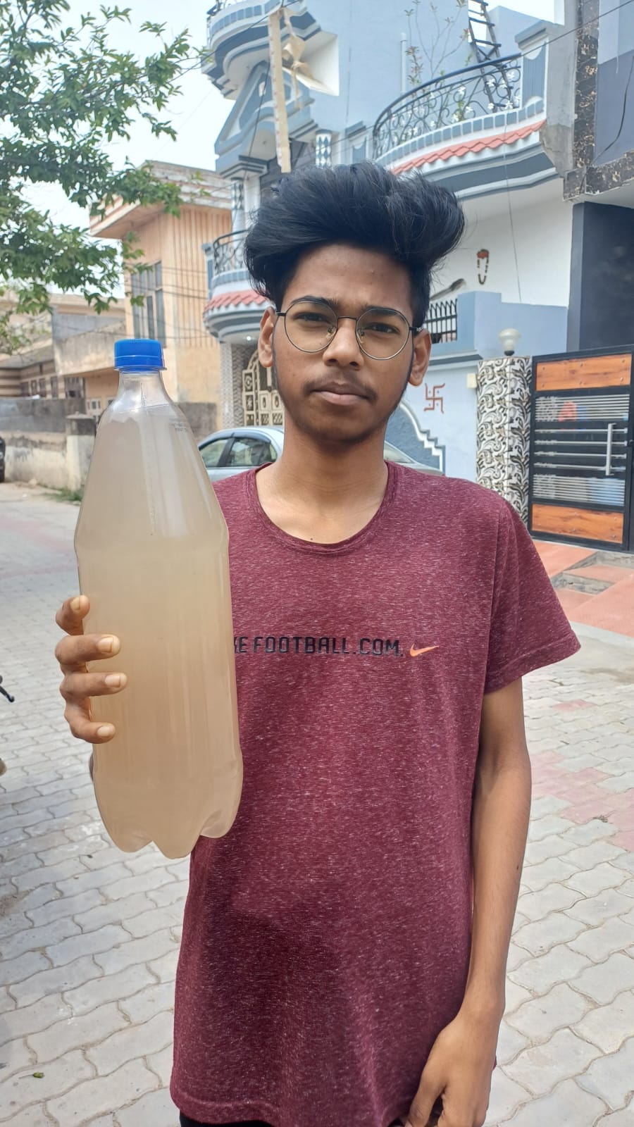 Dirty water coming into the houses of Amarpuri of Cantonment