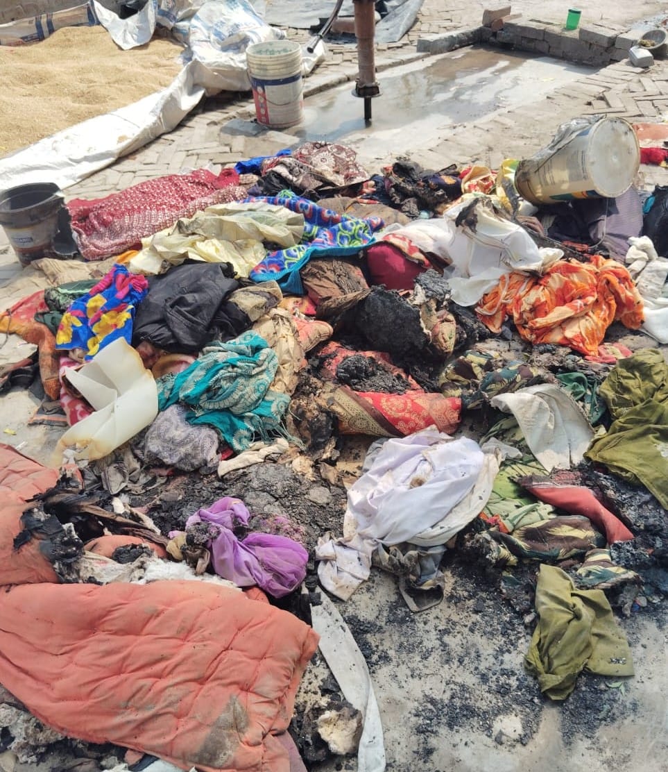 Fire broke out due to short circuit, wedding items kept in the house