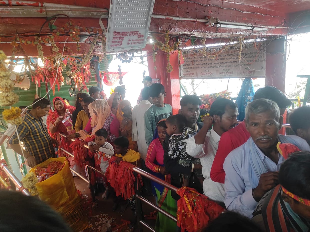 15 thousand devotees visited the Mother Goddess on the sixth day of Navratri
