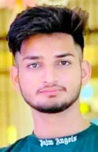 Family members arrived from Canada, Aditya's last rites were performed