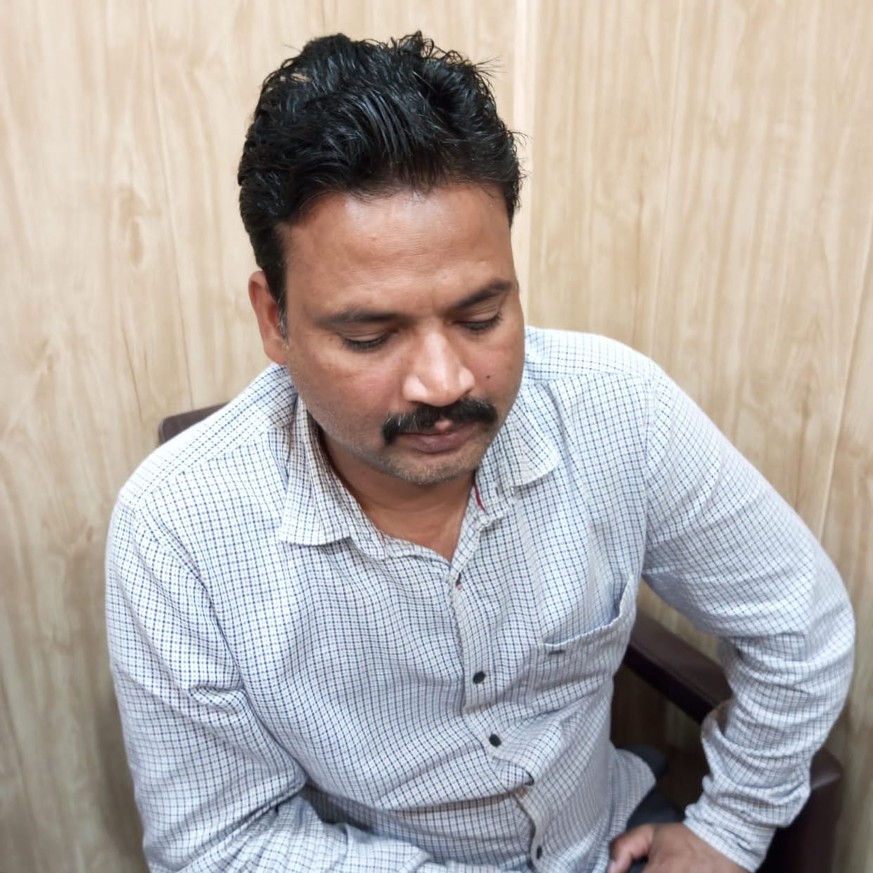 Fisheries development officer caught taking bribe in kushinagar