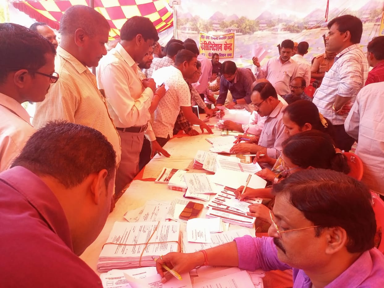After the training, enthusiasm for voting was visible among the employees, the queue remained continuous.
