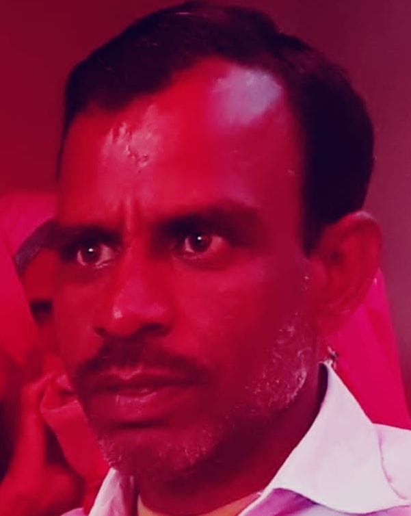 A man who was going to pick up his brother on a scooter with his niece, died in a road accident.