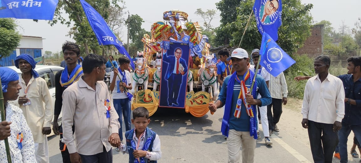 UP: Ambedkar Jayanti on Tuesday; statues of Baba Saheb will be hoisted with umbrellas across the state; BSP s