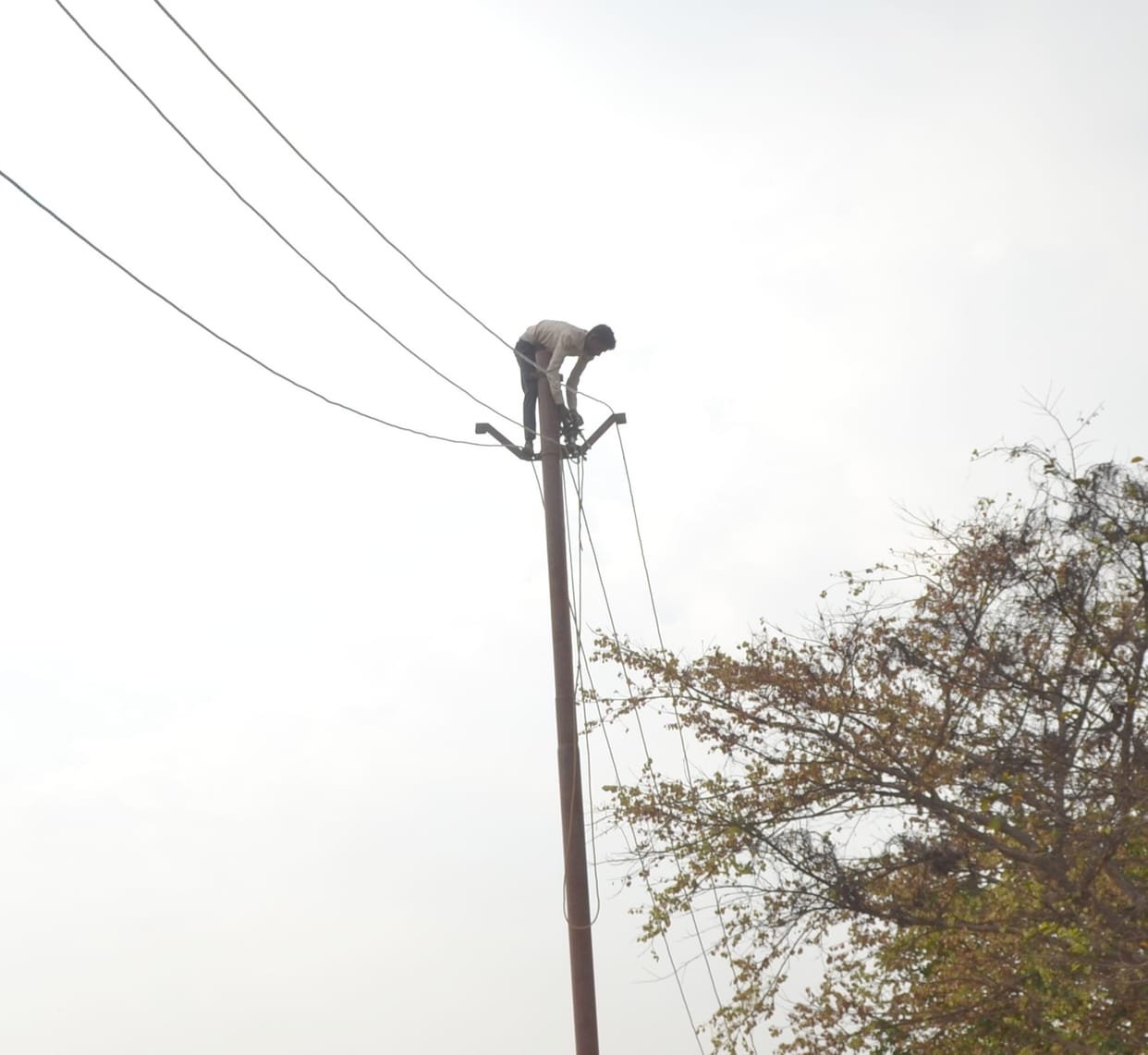 Electricity crisis from city to village