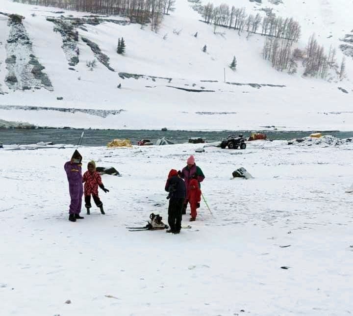 Tourists enjoyed skiing