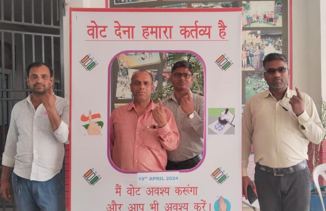 Voted selfie, made others aware too