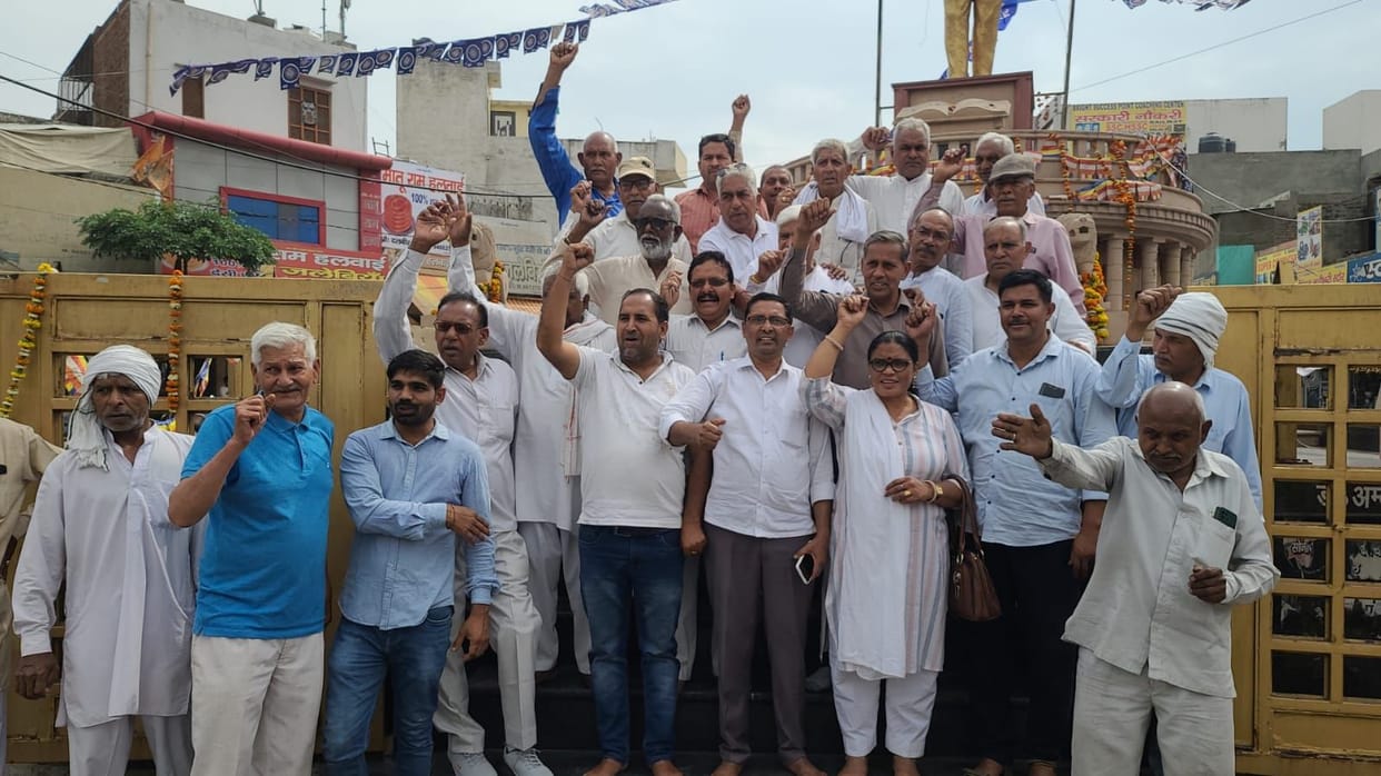Demand for arrest of those who destroyed Baba Saheb's statue