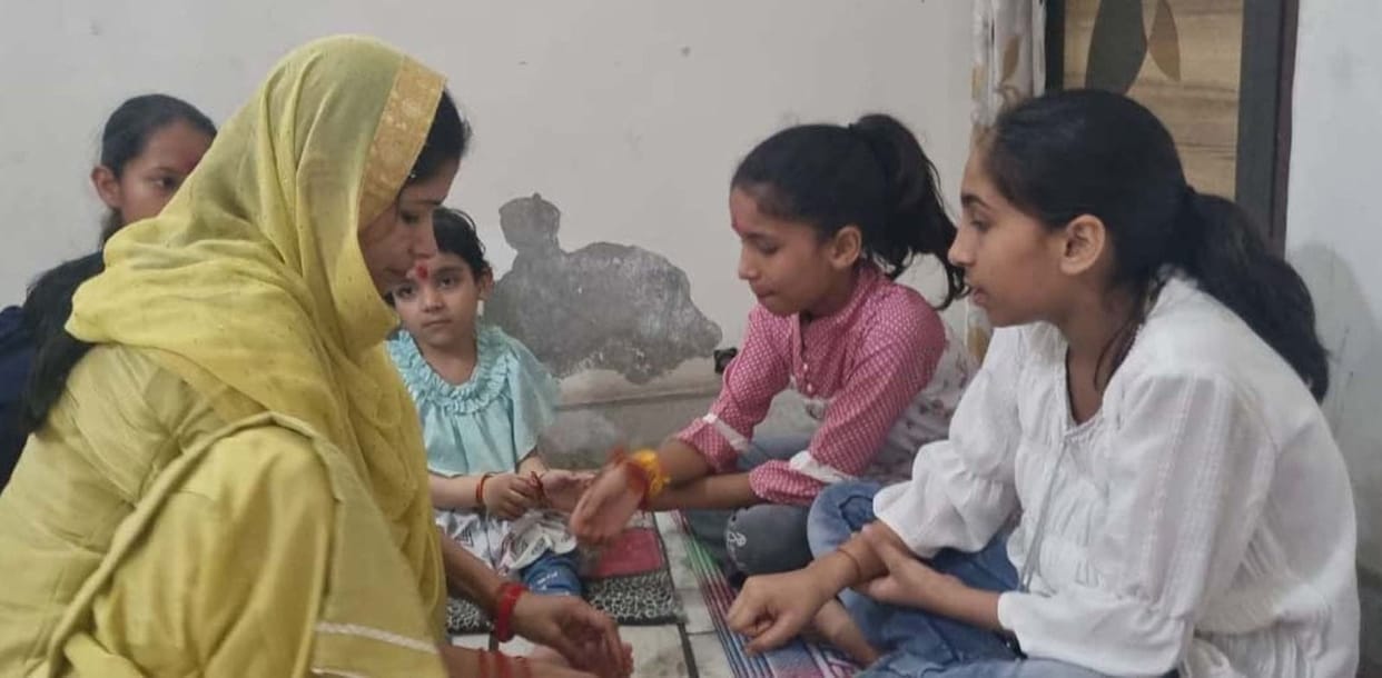 Mother devotees break their fast with Kanjak puja