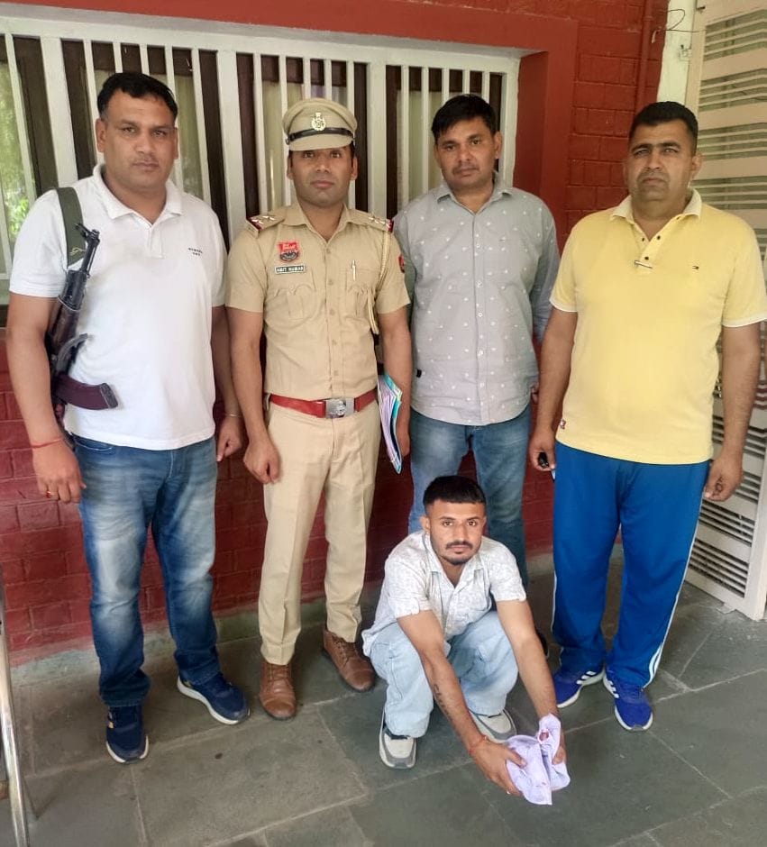 Bike rider arrested with 455 grams of opium