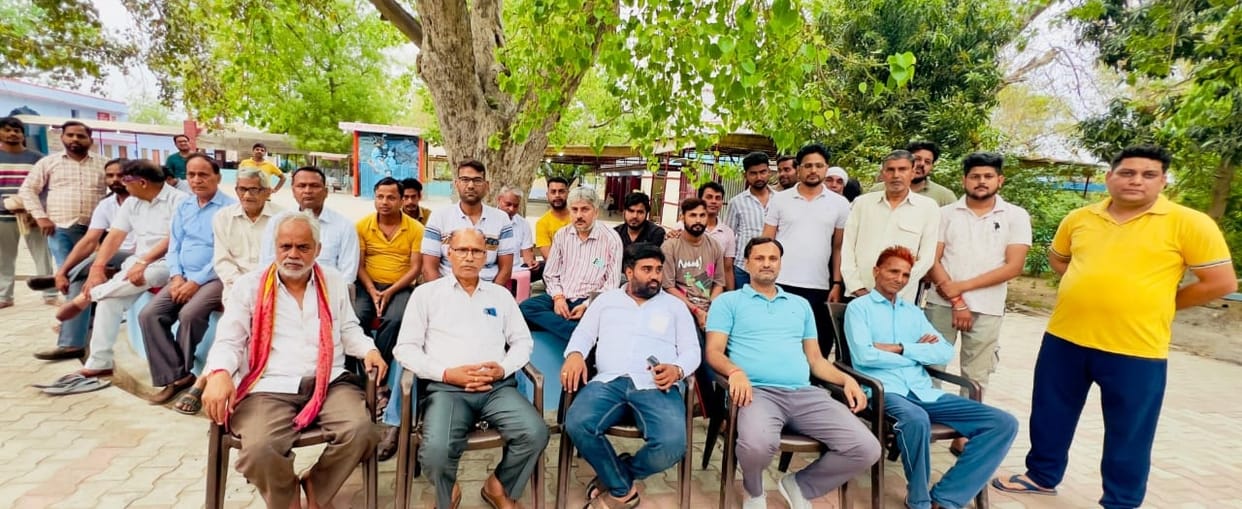 Shiva devotees held a meeting at Modashram to discuss the disorder