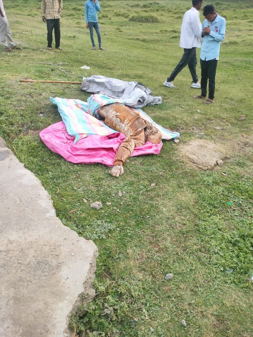 Dead body of young man missing from home recovered from Jalghar's cleaning tank after 35 days in rotten condition.