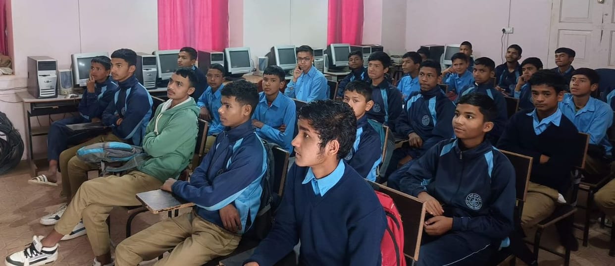 Launch of smart classes at junior level in PMShri GIC Lohaghat