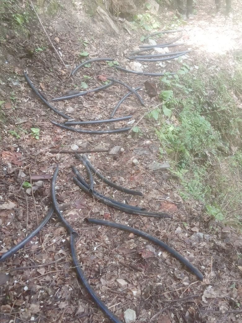 Mischievous elements cut 800 meter long irrigation pipe into pieces with a file.